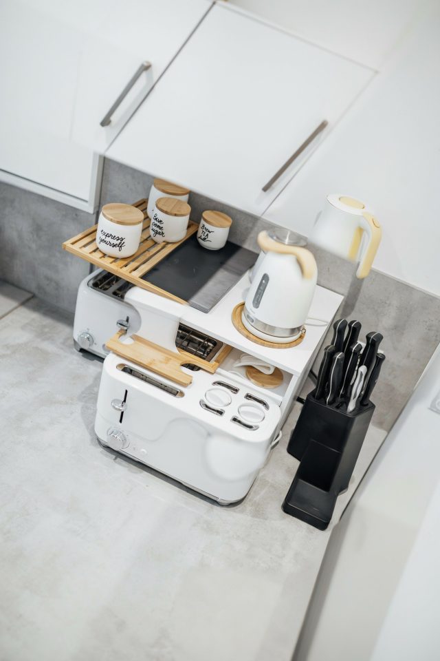 Small Bathroom Decor Ideas on a Budget | Maximize Space & Style | Easy DIY Tips