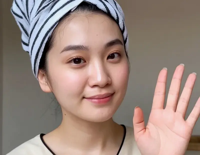 How to use vaseline in your skincare routine for glowing skin ✨